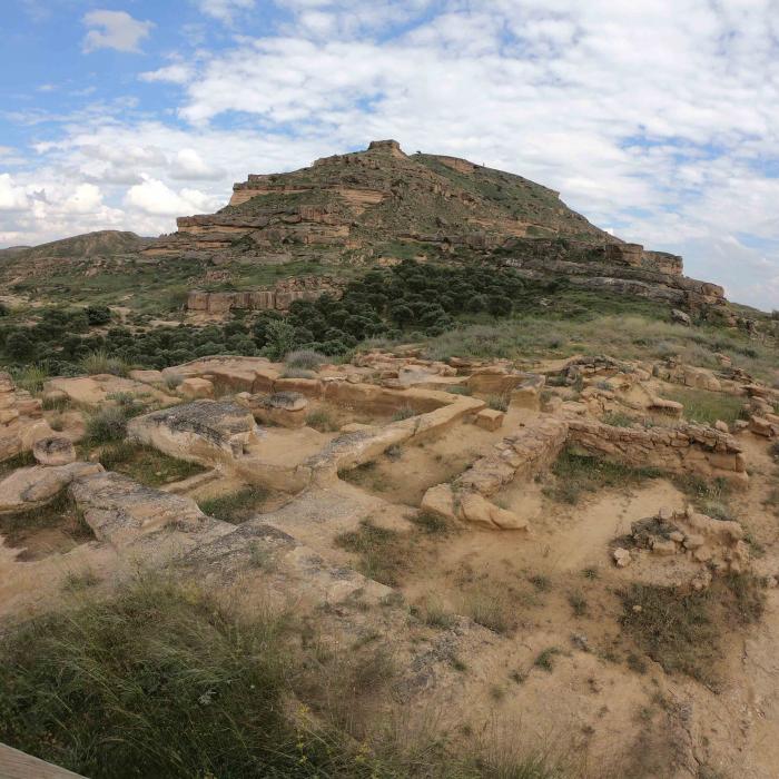 El Mobache desde el Yacimiento de Las Cías